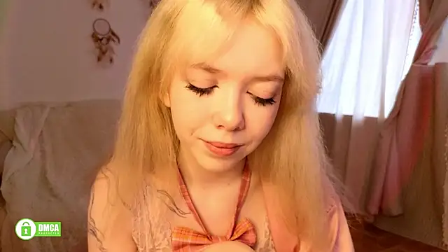 Rochelle kitty online show from 26, 4, 2026