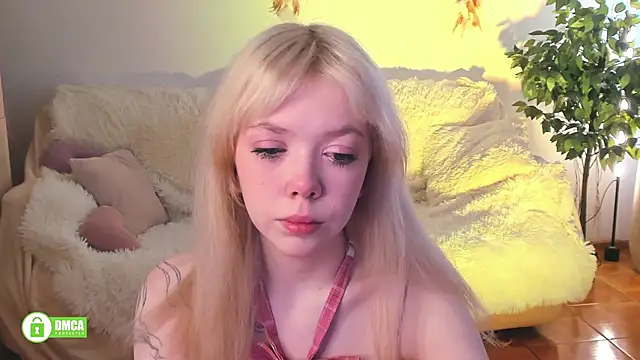 Rochelle kitty online show from 27, 4, 2026