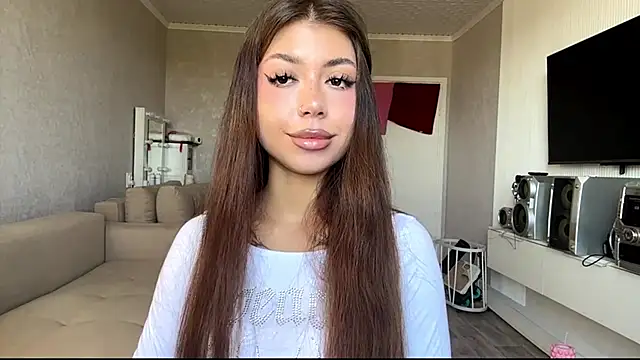 Snapshot of You_Club_Winx chatting on 22, 5, 2026 You Club Winx online show from 22, 5, 2026