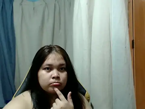Snapshot of xia_xoxo_ chatting on 4, 5, 2026 xia xoxo online show from 4, 5, 2026