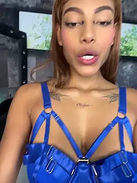 SinLunaXXX online show from 25, 4, 2026