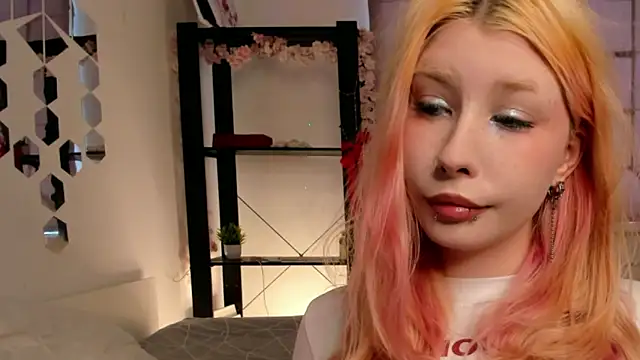 WarmAtEdges online show from 24, 4, 2026