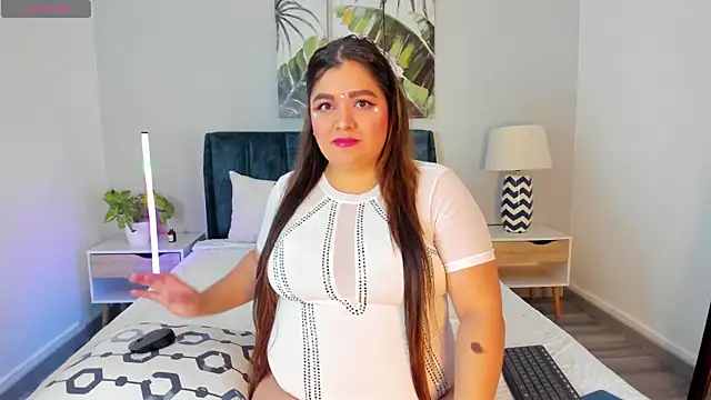 AgathaBloom  online show from 28, 2, 2026