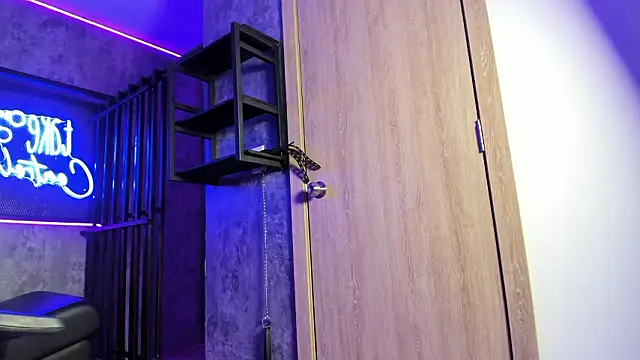 SinLickerr online show from 6, 3, 2026