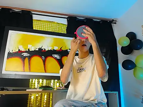 jullian ricci online show from 15, 3, 2026