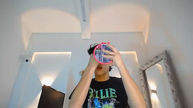 jullian ricci online show from 28, 4, 2026