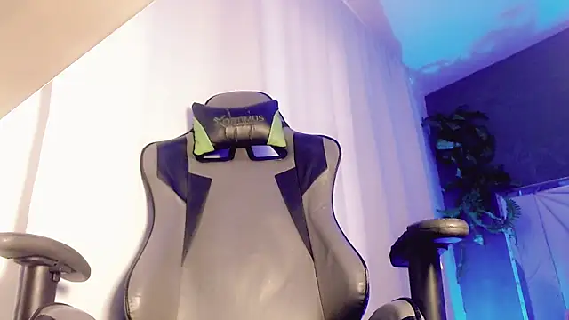 Top and bottom online show from 23, 4, 2026