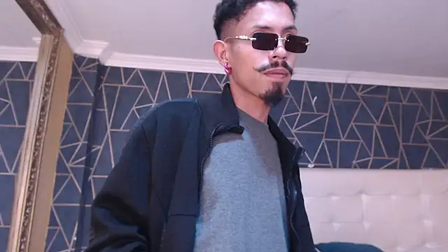 NoaahTylor online show from 25, 2, 2026