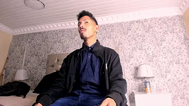 NoaahTylor online show from 6, 4, 2026