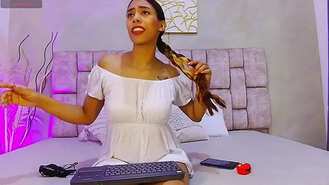 MelanyStone  online show from 26, 4, 2026