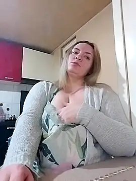 HotStepmommy4 online show from 11, 2, 2026