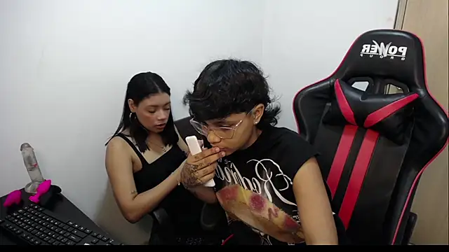 CherryGirlsXX online show from 1, 3, 2026