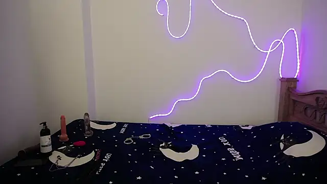 CherryGirlsXX online show from 8, 3, 2026