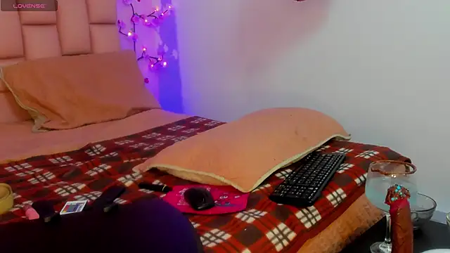 emma cg online show from 13, 3, 2026