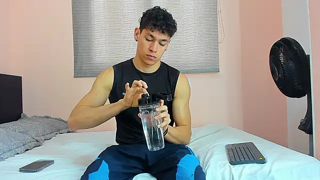 Muscle  Myke online show from 24, 2, 2026