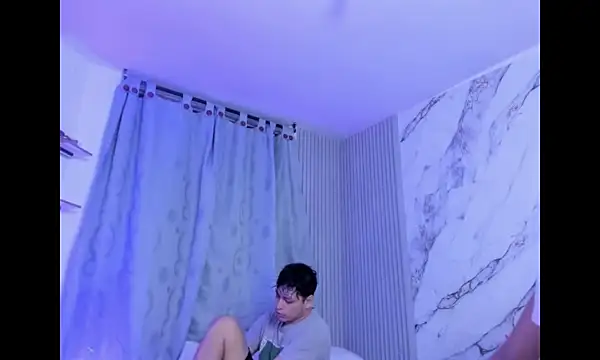 RaiderandRoxie1 online show from 26, 2, 2026