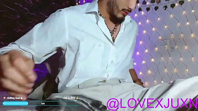 Snapshot of LovexJuxn8 chatting on 20, 5, 2026 LovexJuxn8 online show from 20, 5, 2026