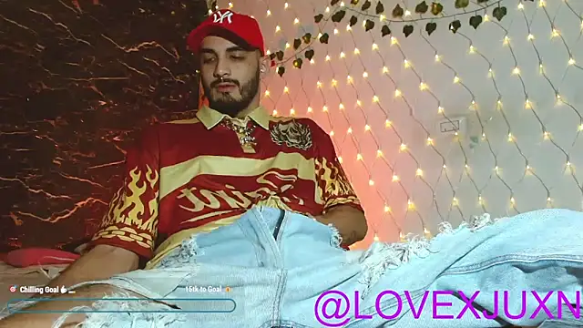Snapshot of LovexJuxn8 chatting on 20, 5, 2026 LovexJuxn8 online show from 20, 5, 2026