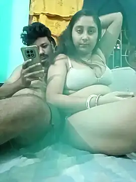 Desiyoungcouple15 online show from 21, 2, 2026