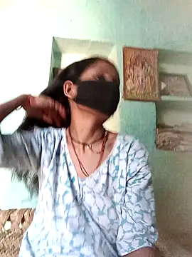 Desi Couple P online show from 22, 4, 2026