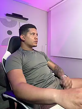  robertobaggioo online show from 28, 4, 2026