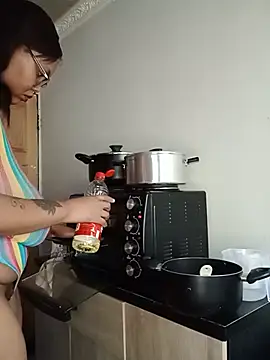 ShantelBootyBoobs online show from 28, 7, 2026