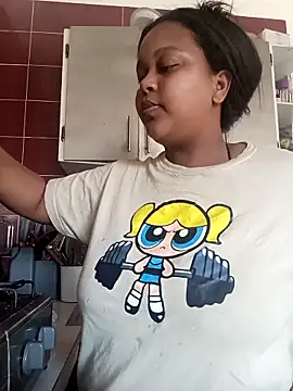 PerlaCurvasgrandes online show from 10, 3, 2026