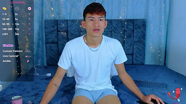 NicolasTorrez online show from 12, 4, 2026