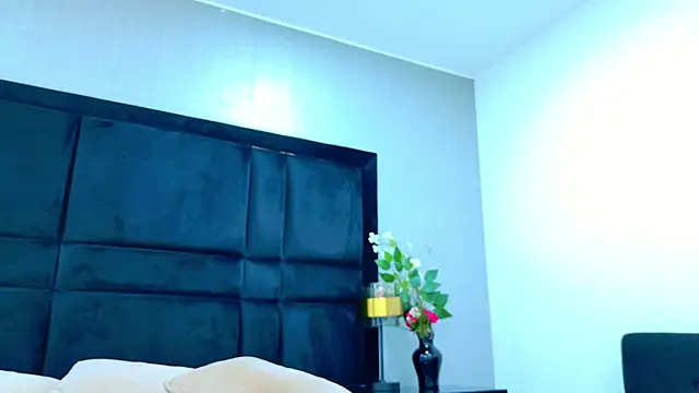 HollyOlson online show from 10, 6, 2026