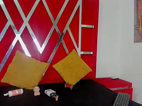 Mia scandark online show from 14, 4, 2026