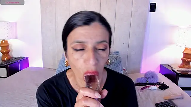 MissMilf  online show from 21, 4, 2026