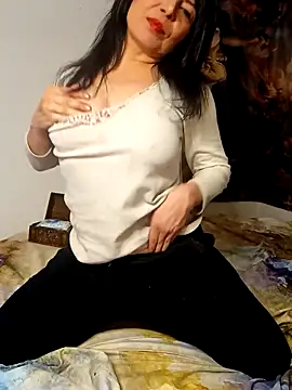 MadamBell online show from 14, 3, 2026