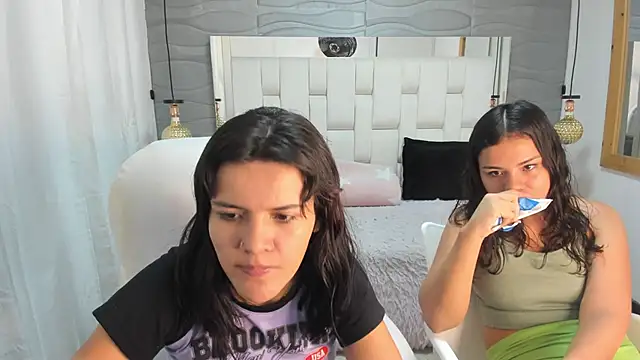 Snapshot of Veyra_sereny chatting on 1, 3, 2026 Veyra sereny online show from 1, 3, 2026