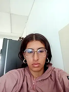 Esperanza  hot online show from 14, 2, 2026