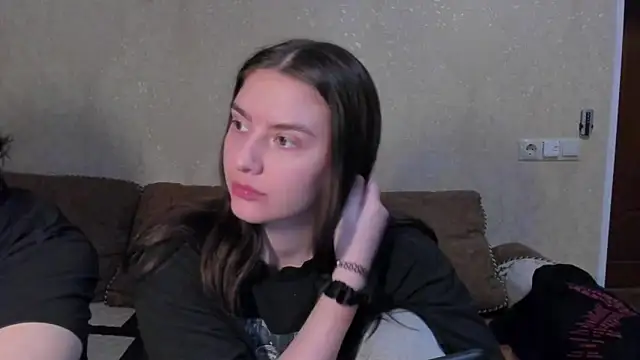 love lina muuur online show from 21, 2, 2026