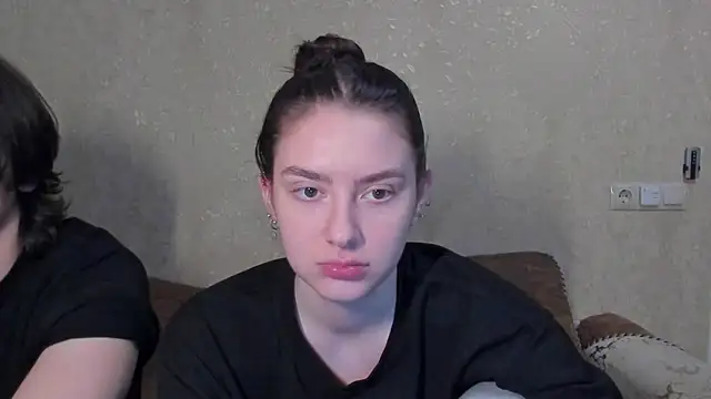 love lina muuur online show from 23, 2, 2026