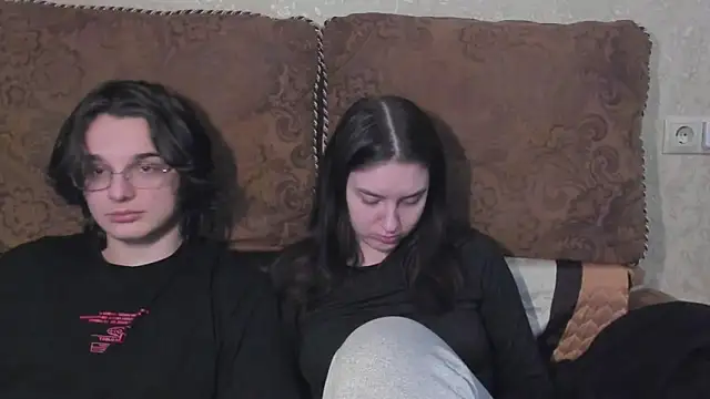 love lina muuur online show from 4, 3, 2026