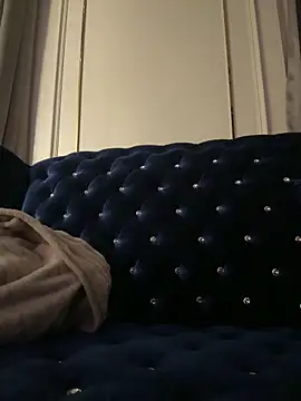 Alittleasaingirl online show from 20, 4, 2026