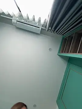 Alittleasaingirl online show from 21, 4, 2026