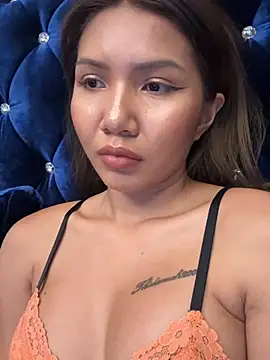 Alittleasaingirl online show from 23, 4, 2026