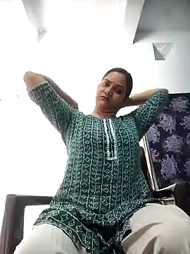 Anushka Singh0 online show from 21, 4, 2026