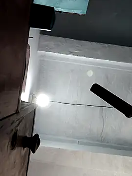 Anushka Singh0 online show from 25, 4, 2026