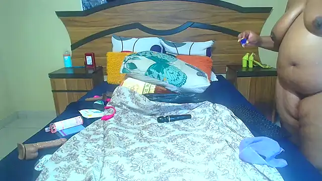 Queenxxxjesy online show from 26, 4, 2026