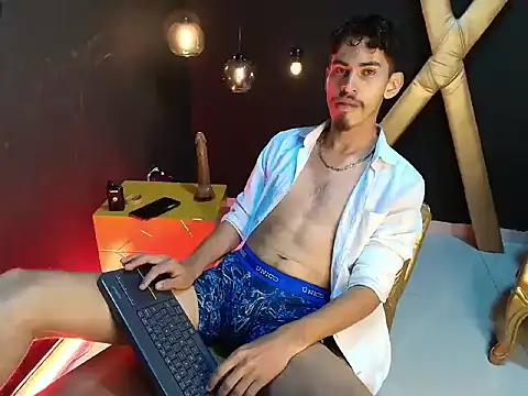 skinny jean  online show from 7, 6, 2026