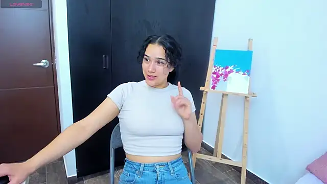 love kriss online show from 10, 6, 2026