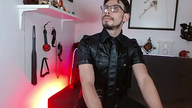 Snapshot of Thom_sam_ chatting on 9, 3, 2026 Thom sam online show from 9, 3, 2026