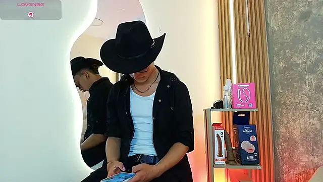 Dark Nico online show from 19, 4, 2026