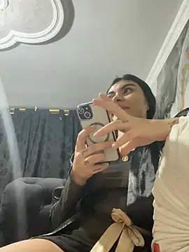 eimmy  skinny online show from 19, 4, 2026