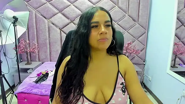 Snapshot of Scarlett_Moom chatting on 21, 6, 2026 Scarlett Moom online show from 21, 6, 2026