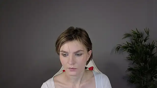 Snapshot of BjorkLight chatting on 9, 3, 2026 BjorkLight online show from 9, 3, 2026